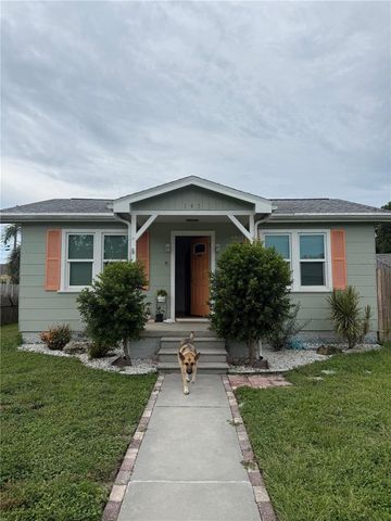 145 NE LINCOLN CIRCLE N, St Petersburg, FL 33702