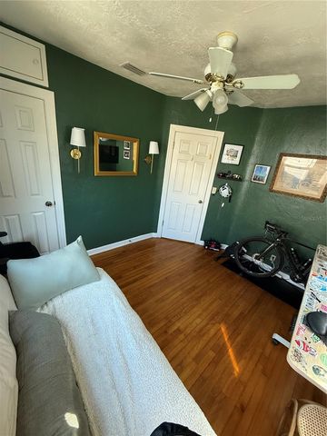 145 NE LINCOLN CIRCLE N, St Petersburg, FL 33702