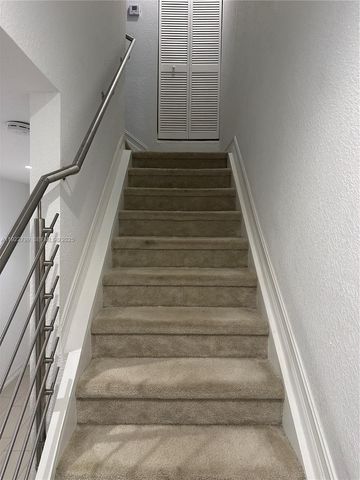 11718 SW 13th Ct, Pembroke Pines, FL 33025