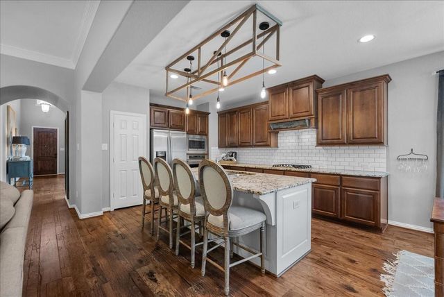 904 Cozy Hollow Court, Friendswood, TX 77546