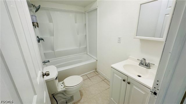 5628 5th AVE, Fort Myers, FL 33907