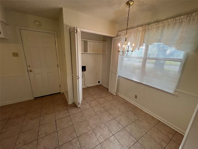 2209 N Woods Street, Sherman, TX 75092