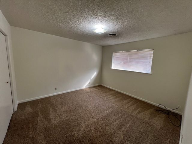 2209 N Woods Street, Sherman, TX 75092