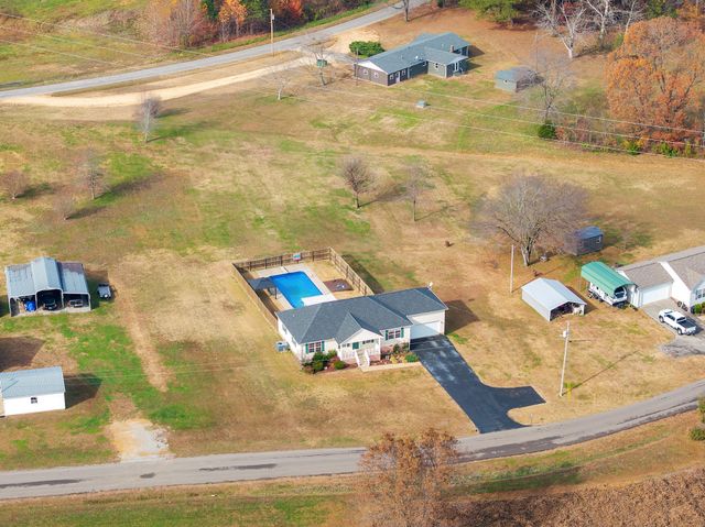 750 Northwind Loop, Lexington, TN 38351