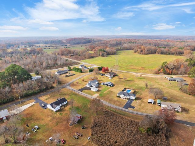 750 Northwind Loop, Lexington, TN 38351