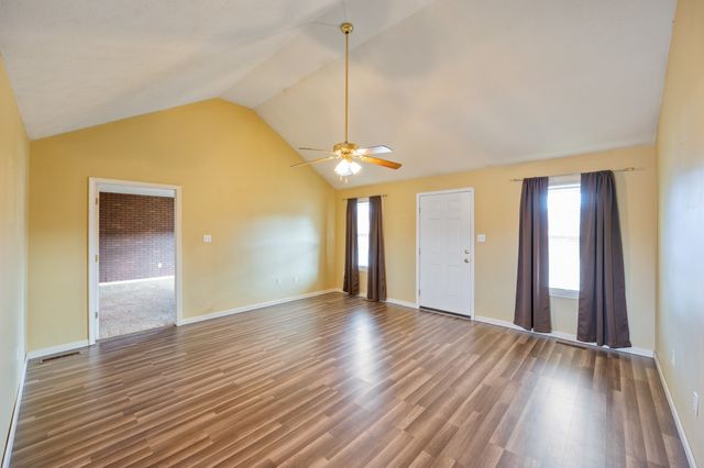 750 Northwind Loop, Lexington, TN 38351