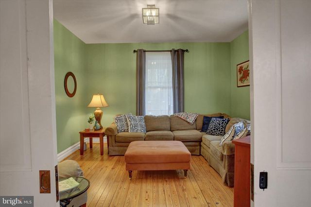 438 E BALTIMORE STREET, Greencastle, PA 17225