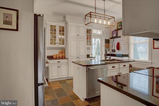 438 E BALTIMORE STREET, Greencastle, PA 17225