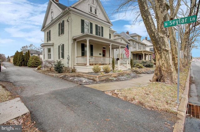 438 E BALTIMORE STREET, Greencastle, PA 17225