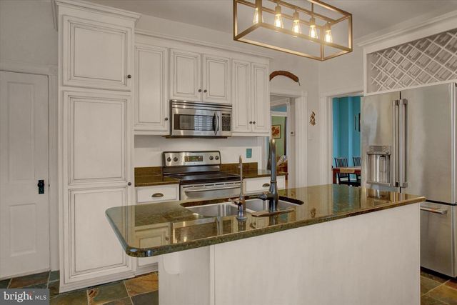 438 E BALTIMORE STREET, Greencastle, PA 17225