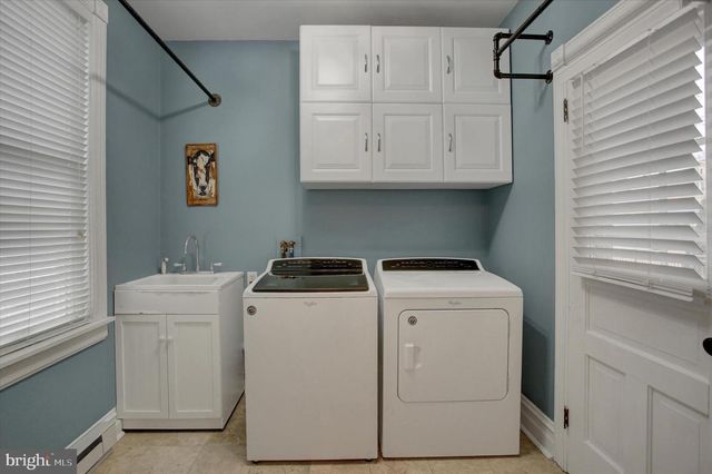 438 E BALTIMORE STREET, Greencastle, PA 17225