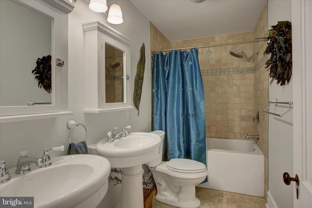 438 E BALTIMORE STREET, Greencastle, PA 17225