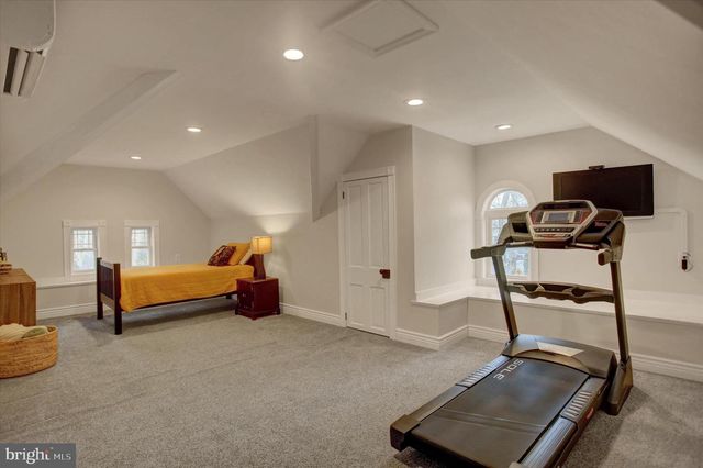 438 E BALTIMORE STREET, Greencastle, PA 17225