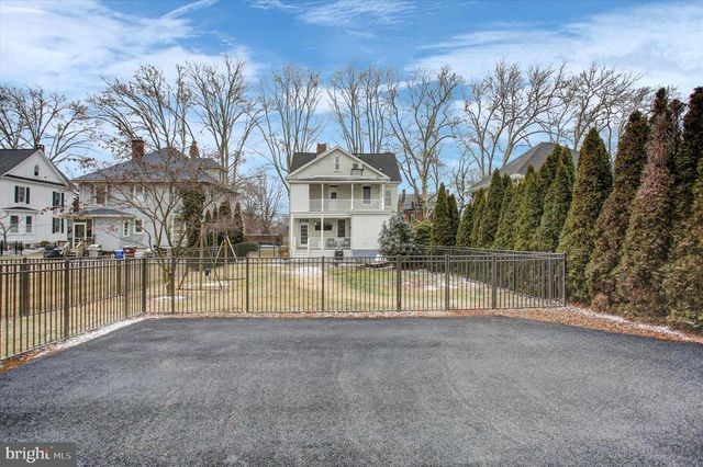 438 E BALTIMORE STREET, Greencastle, PA 17225