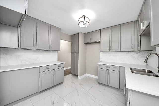 4910 Eppes Street, Houston, TX 77021