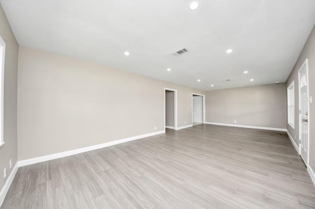 4910 Eppes Street, Houston, TX 77021