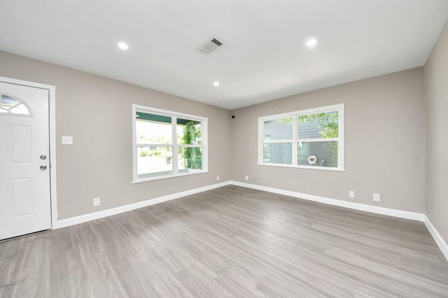 4910 Eppes Street, Houston, TX 77021