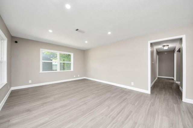 4910 Eppes Street, Houston, TX 77021