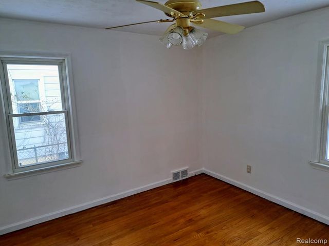 17730 Five Points Street, Redford, MI 48240