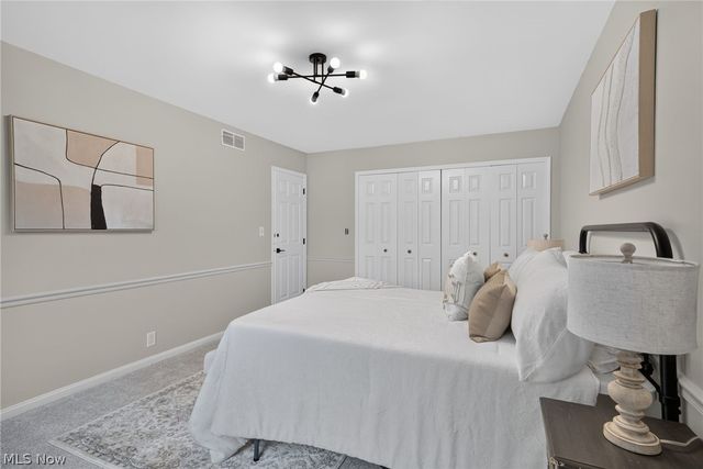 333 N Portage Path 39, Akron, OH 44303
