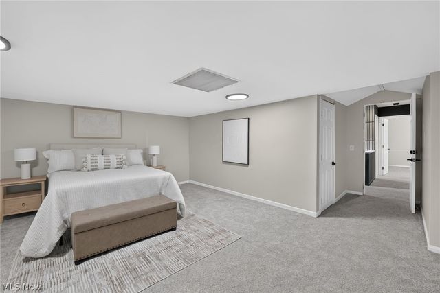 333 N Portage Path 39, Akron, OH 44303