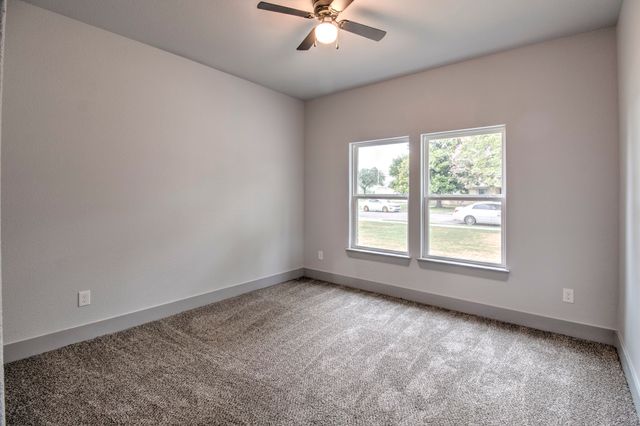 1015 HOLIDAY Drive, Sherman, TX 75090