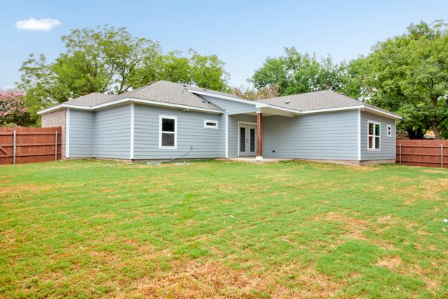 1015 HOLIDAY Drive, Sherman, TX 75090