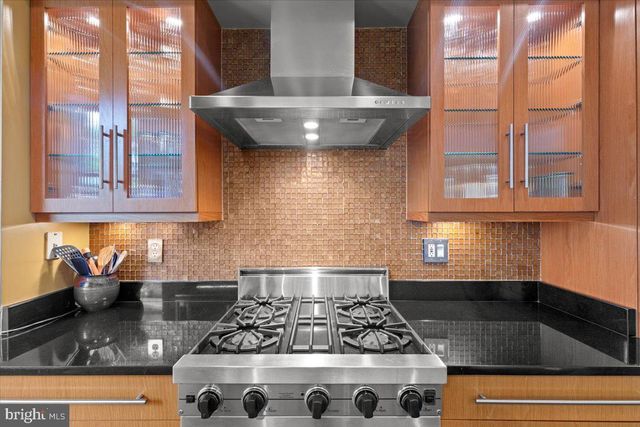 2816 27TH ST NW, Washington, DC 20008