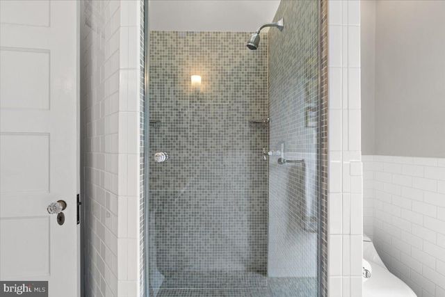 2816 27TH ST NW, Washington, DC 20008