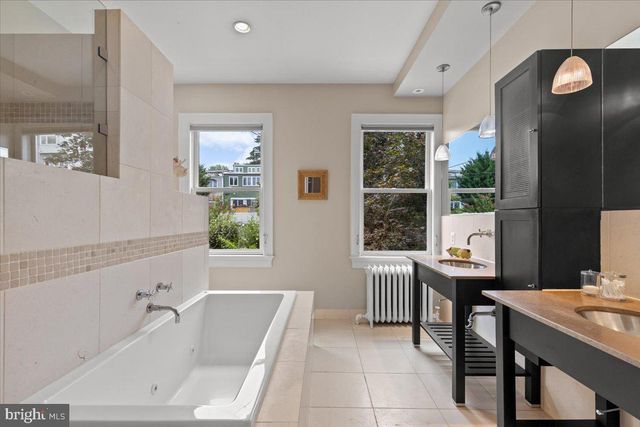 2816 27TH ST NW, Washington, DC 20008