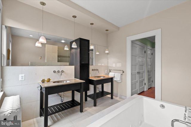 2816 27TH ST NW, Washington, DC 20008