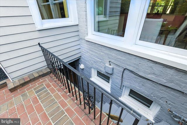 2816 27TH ST NW, Washington, DC 20008