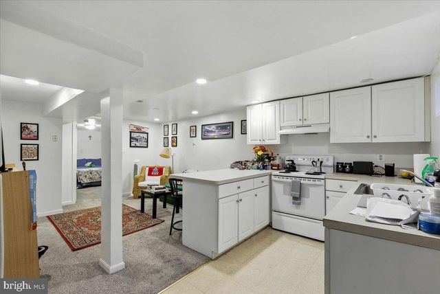 2816 27TH ST NW, Washington, DC 20008