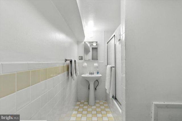 2816 27TH ST NW, Washington, DC 20008