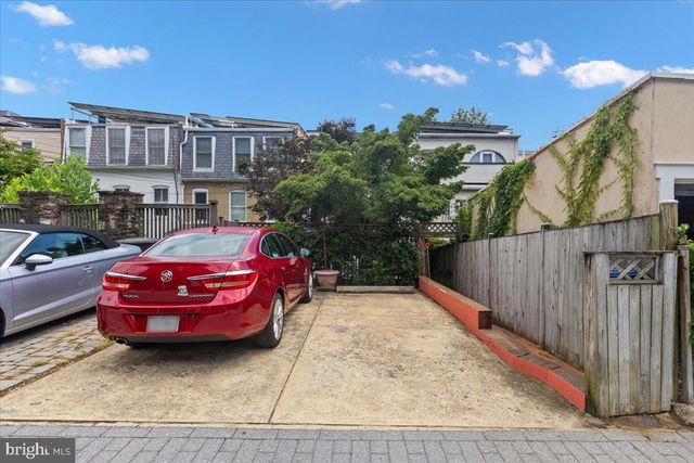 2816 27TH ST NW, Washington, DC 20008