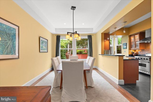 2816 27TH ST NW, Washington, DC 20008