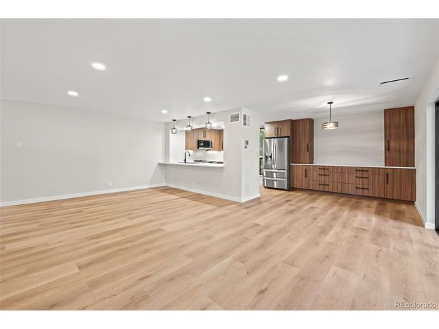 460 S Marion Pkwy B-254, Denver, CO 80209