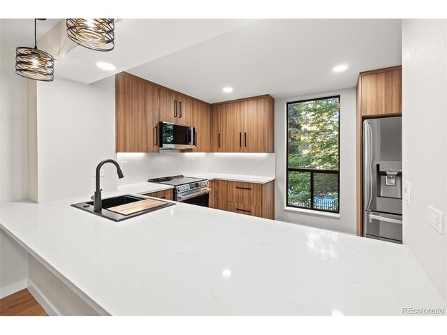 460 S Marion Pkwy B-254, Denver, CO 80209