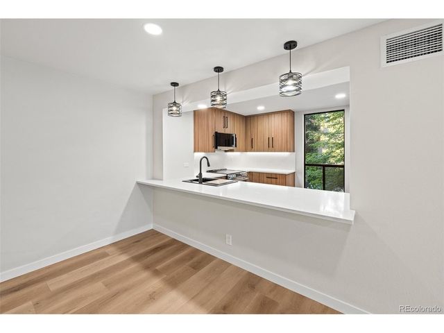 460 S Marion Pkwy B-254, Denver, CO 80209