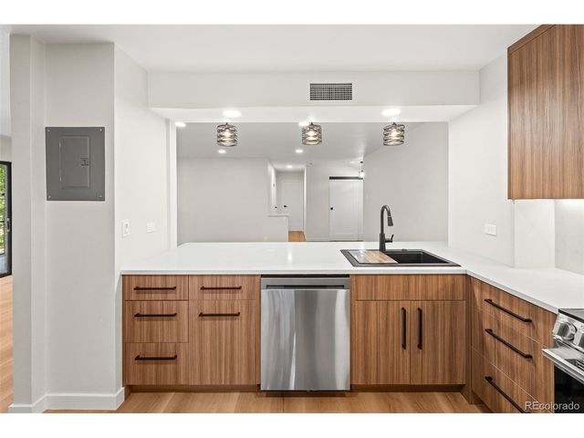 460 S Marion Pkwy B-254, Denver, CO 80209