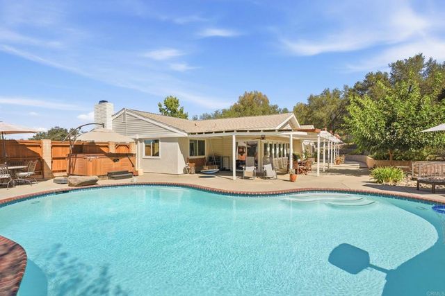 16960 Whirlwind Lane, Ramona, CA 92065