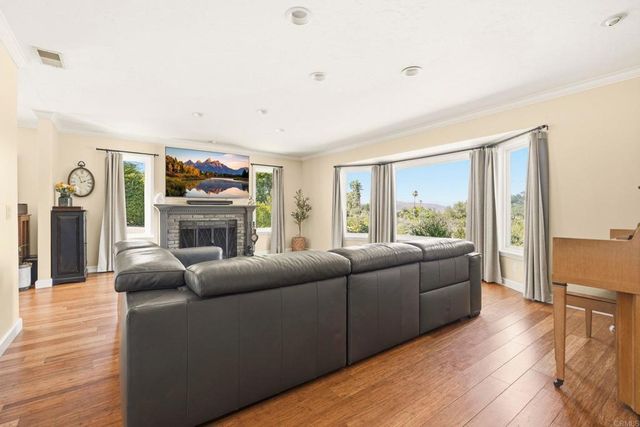 16960 Whirlwind Lane, Ramona, CA 92065