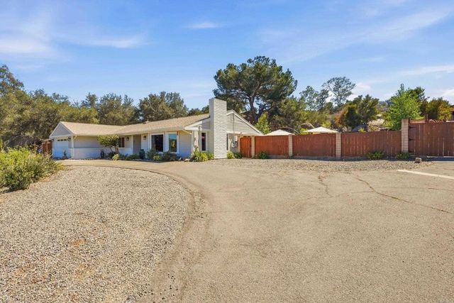16960 Whirlwind Lane, Ramona, CA 92065