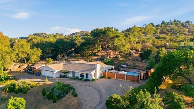 16960 Whirlwind Lane, Ramona, CA 92065