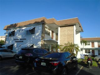 1007 N 19th Avenue 19, Hollywood, FL 33020