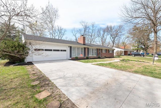 767 Wenneker Drive, St Louis, MO 63124