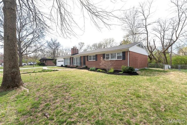 767 Wenneker Drive, St Louis, MO 63124