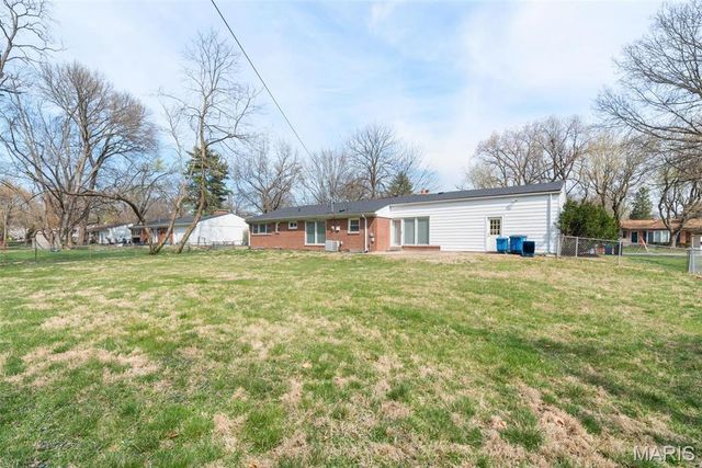 767 Wenneker Drive, St Louis, MO 63124