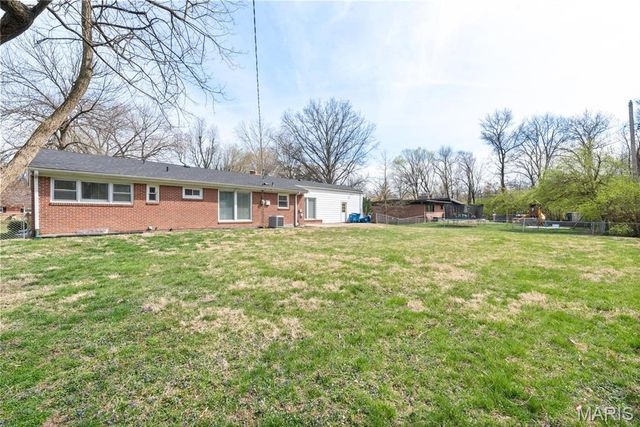 767 Wenneker Drive, St Louis, MO 63124