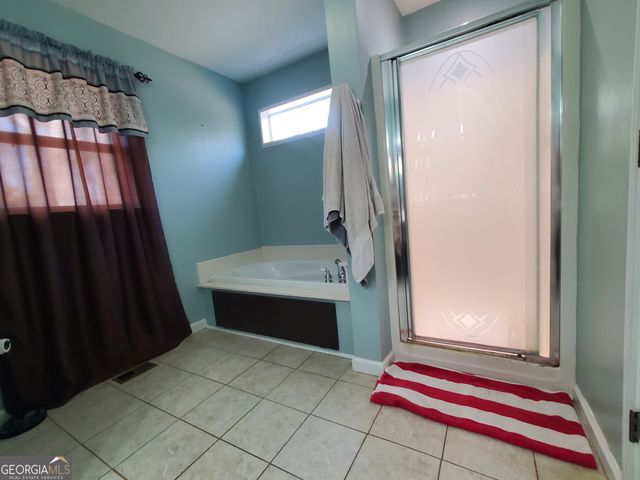 128 W Briarwood Drive, Nicholson, GA 30565
